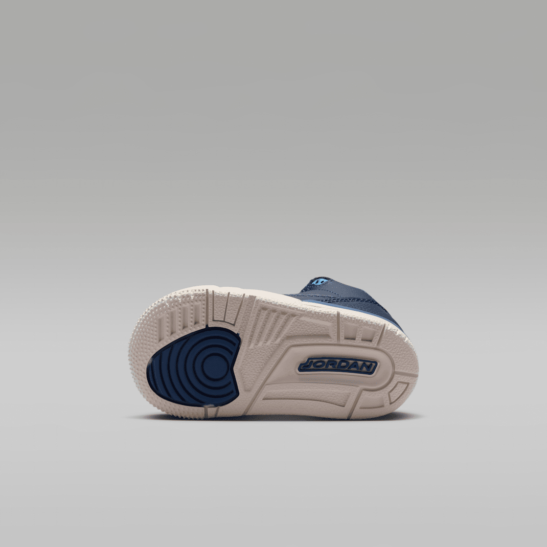 Obsidian/Track Red/Chalk/Chalk