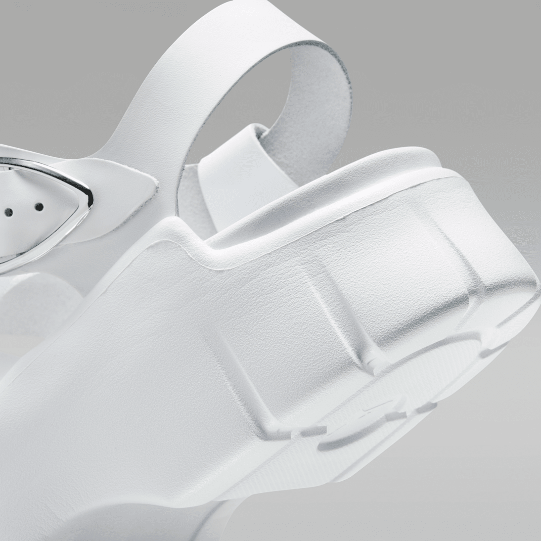 White/Metallic Silver