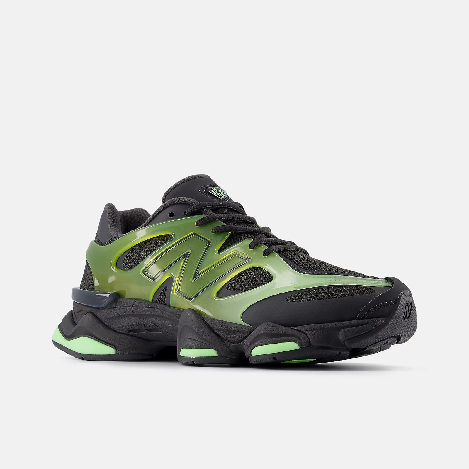 Alpine Green With Black Cement