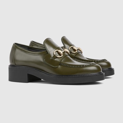 piel verde oscuro