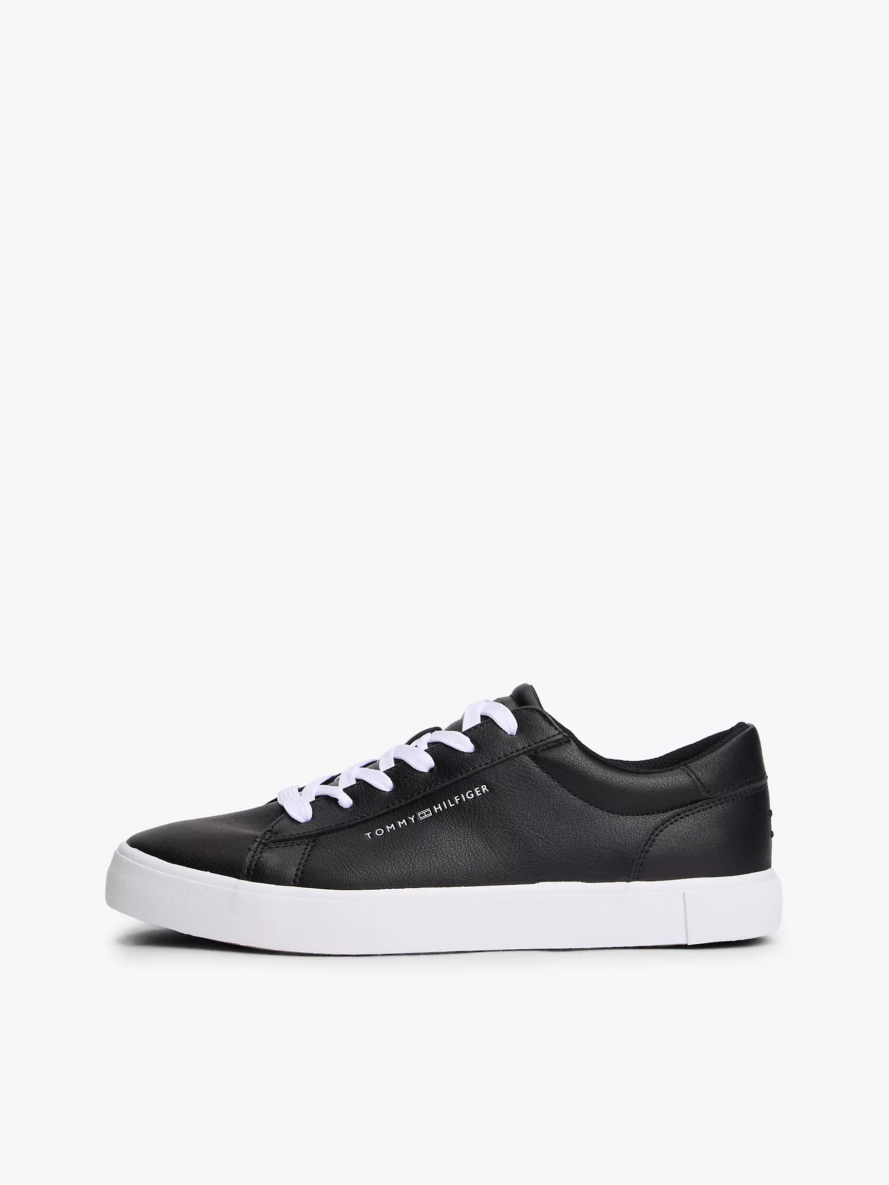 Black / White