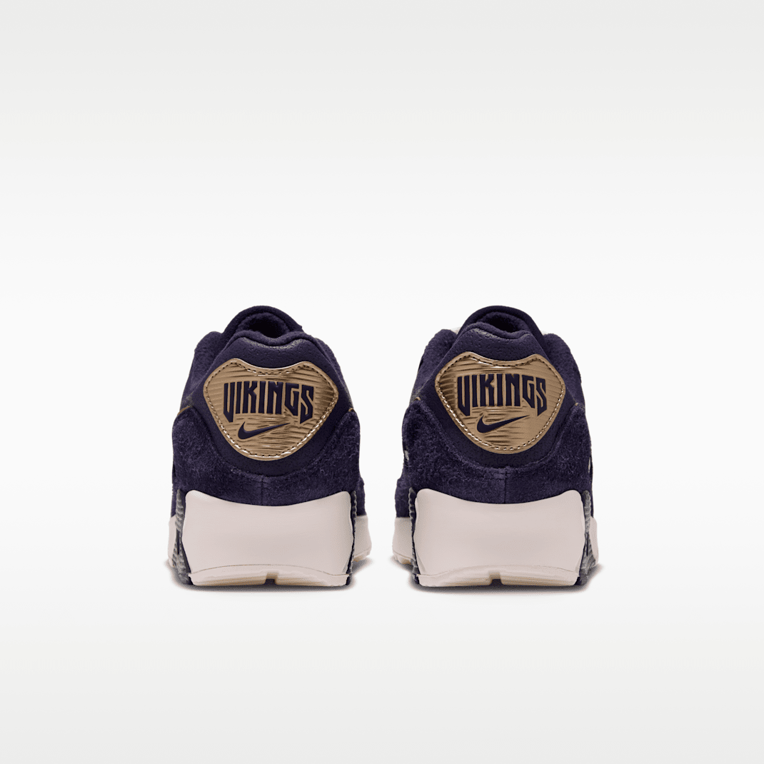 Purple Dynasty/Pale Ivory/Metallic Gold