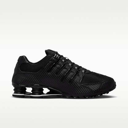 Black/White/Black