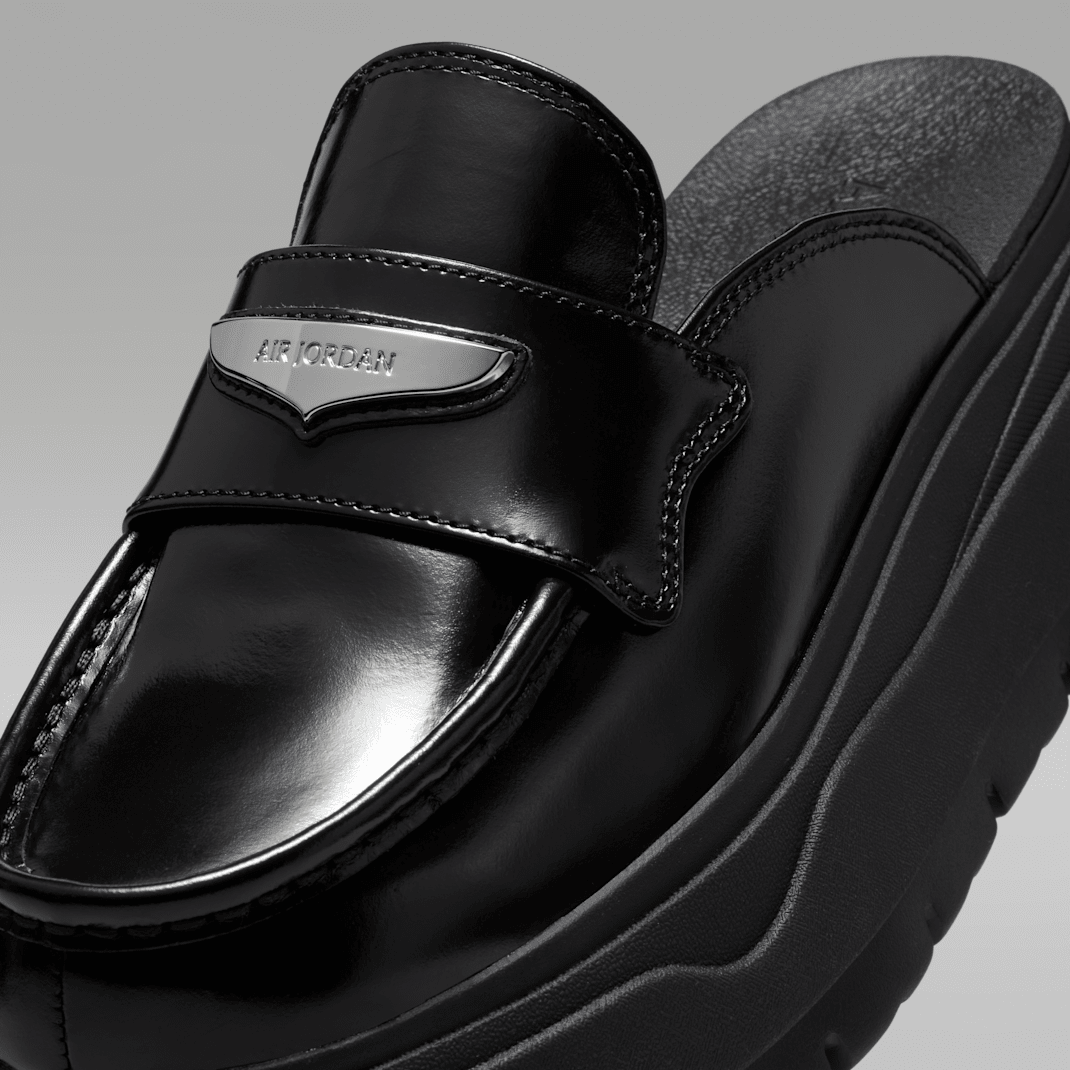 Black/Metallic Silver