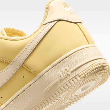 Soft Yellow/Soft Yellow/Sunbleach