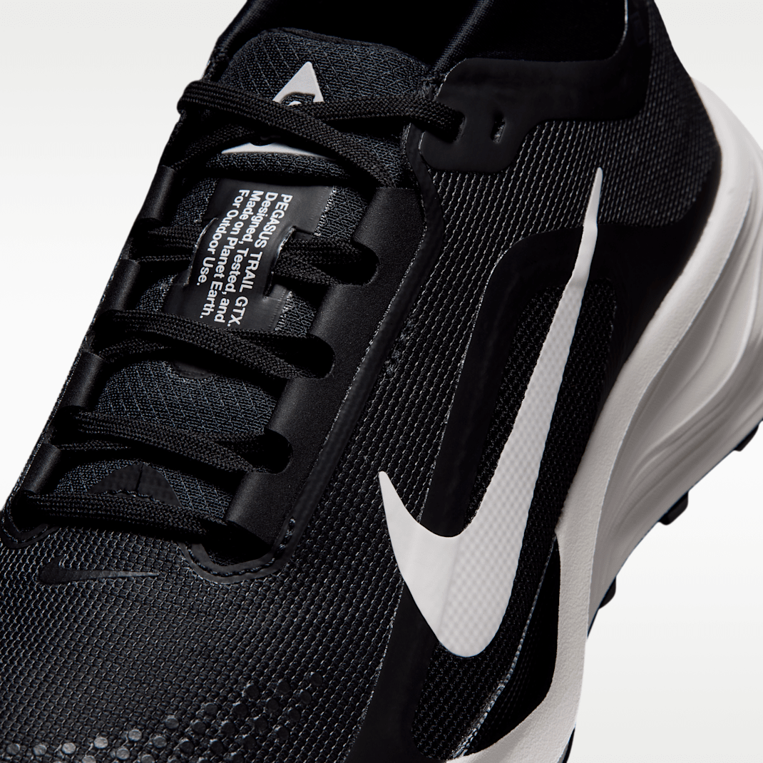 Black/Light Orewood Brown/Anthracite/Summit White
