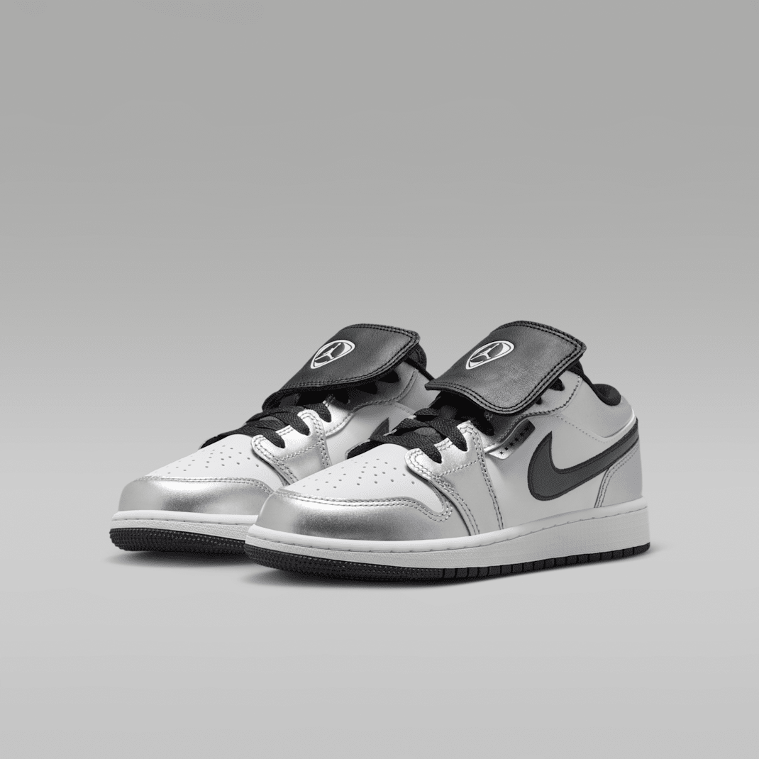 White/White/Metallic Silver/Black
