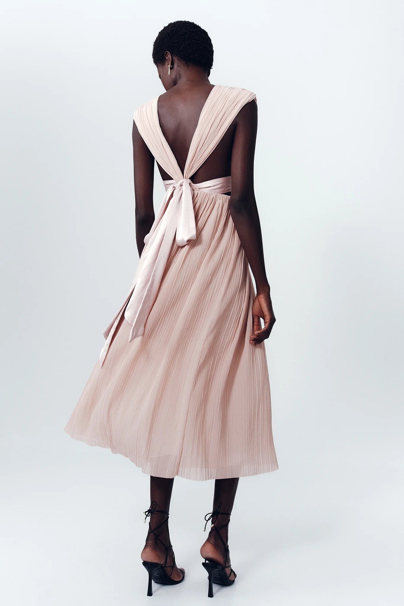 BLUSH PINK