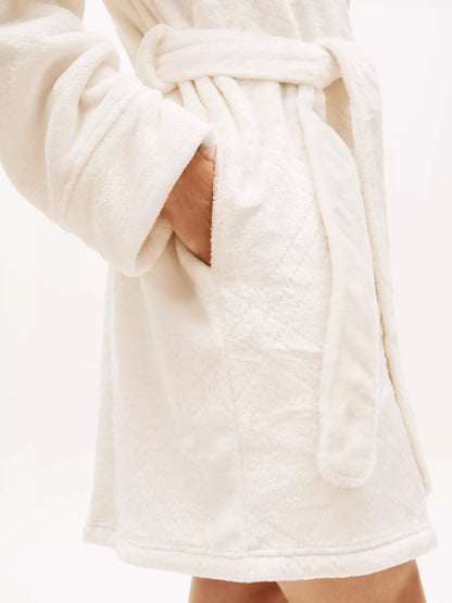 Whisper White