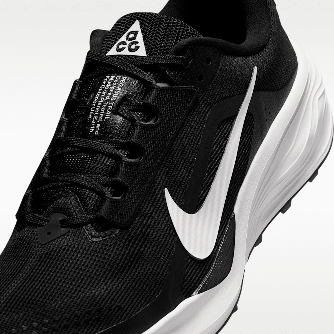 Black/Anthracite/Summit White