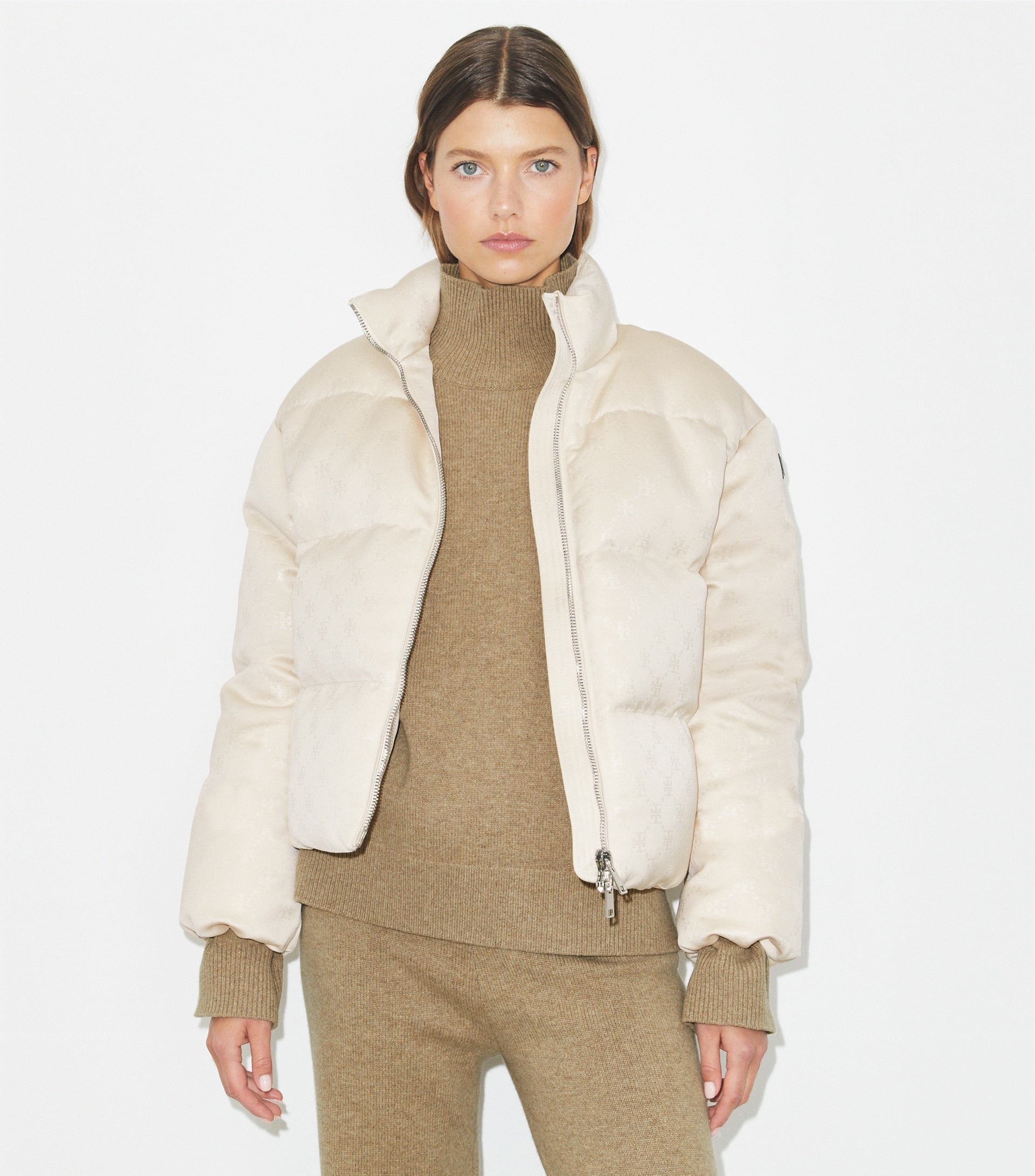 beige