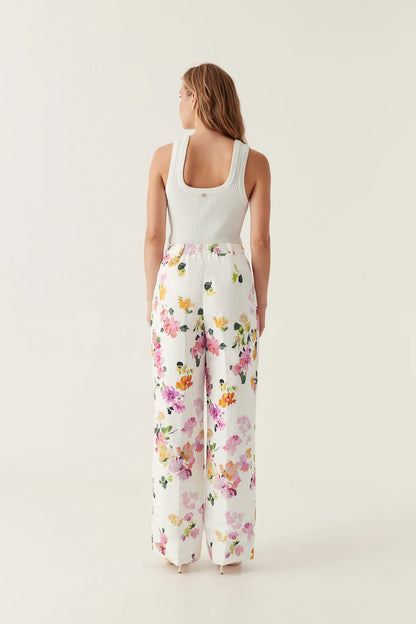SCATTERED FLORAL