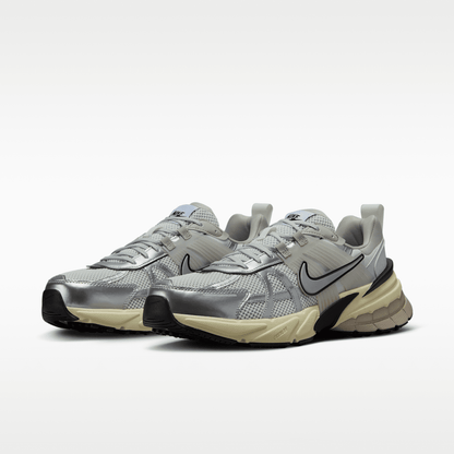Summit White/Pure Platinum/Light Iron Ore/Metallic Silver