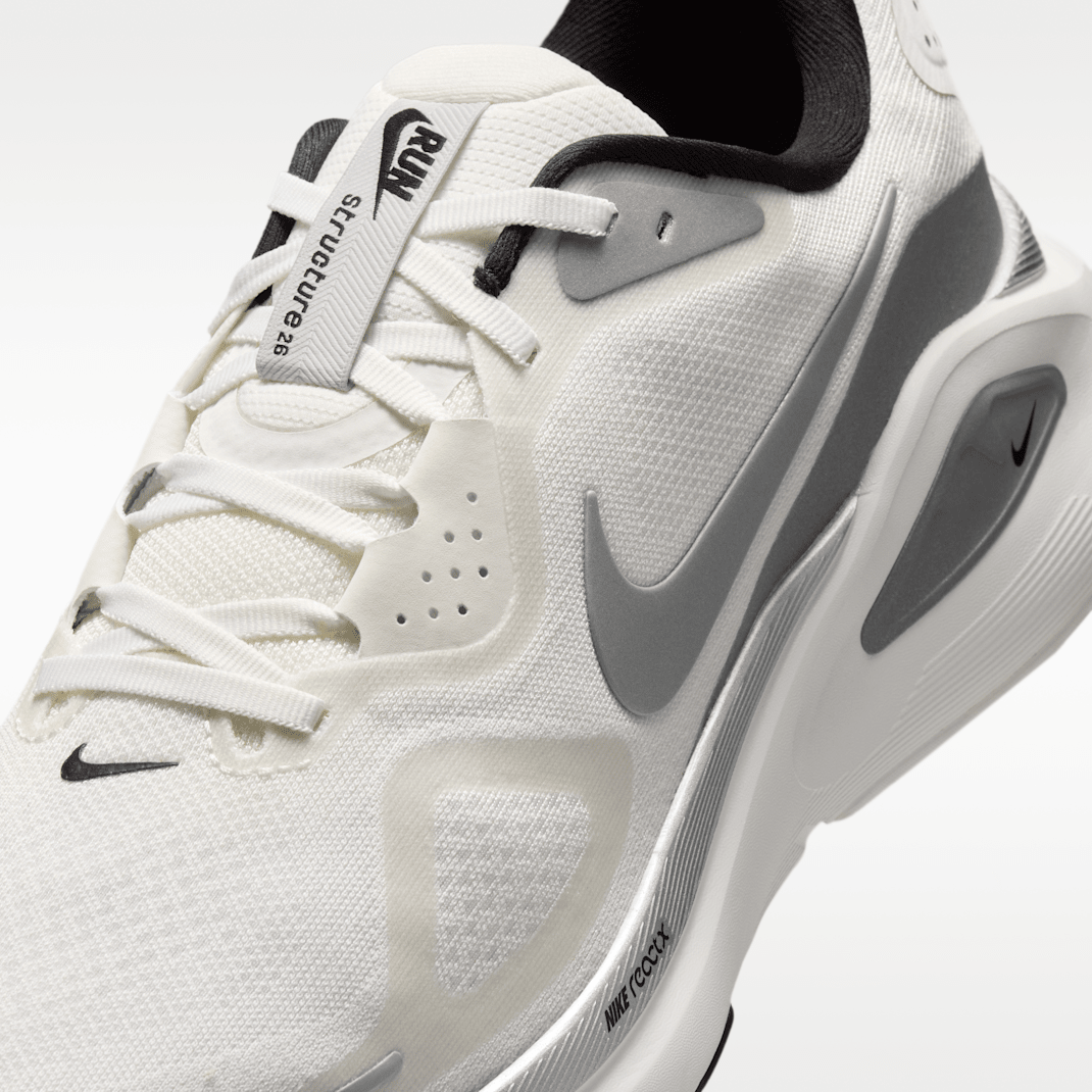 Summit White/Black/White/Metallic Silver