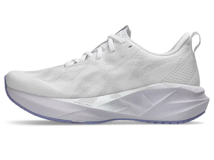 White/Lilac Hint
