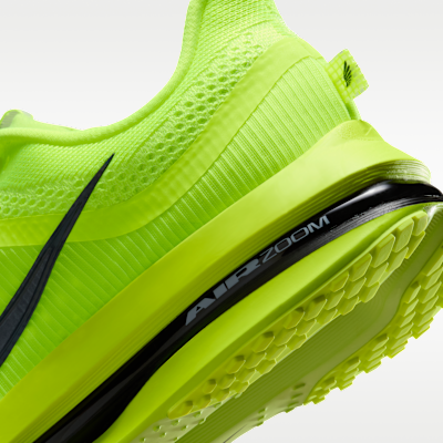 Volt/Volt/White/Black