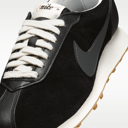 Black/Sail/Gum Light Brown/Dark Smoke Grey