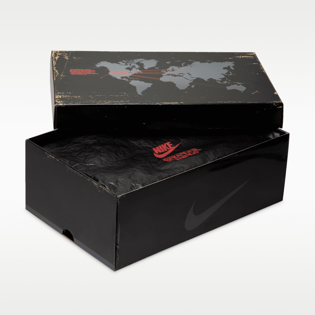 Black/Off Noir/Bright Crimson