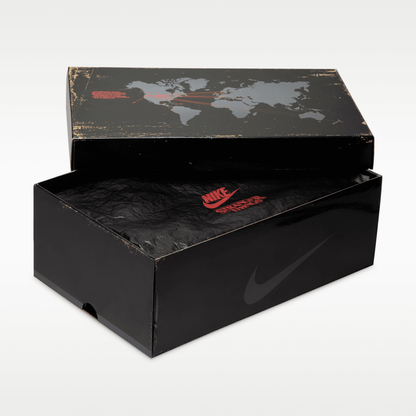 Black/Off Noir/Bright Crimson