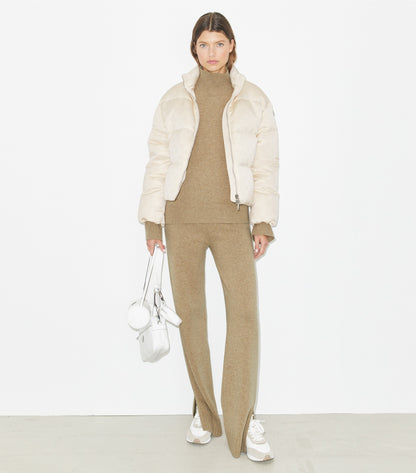beige
