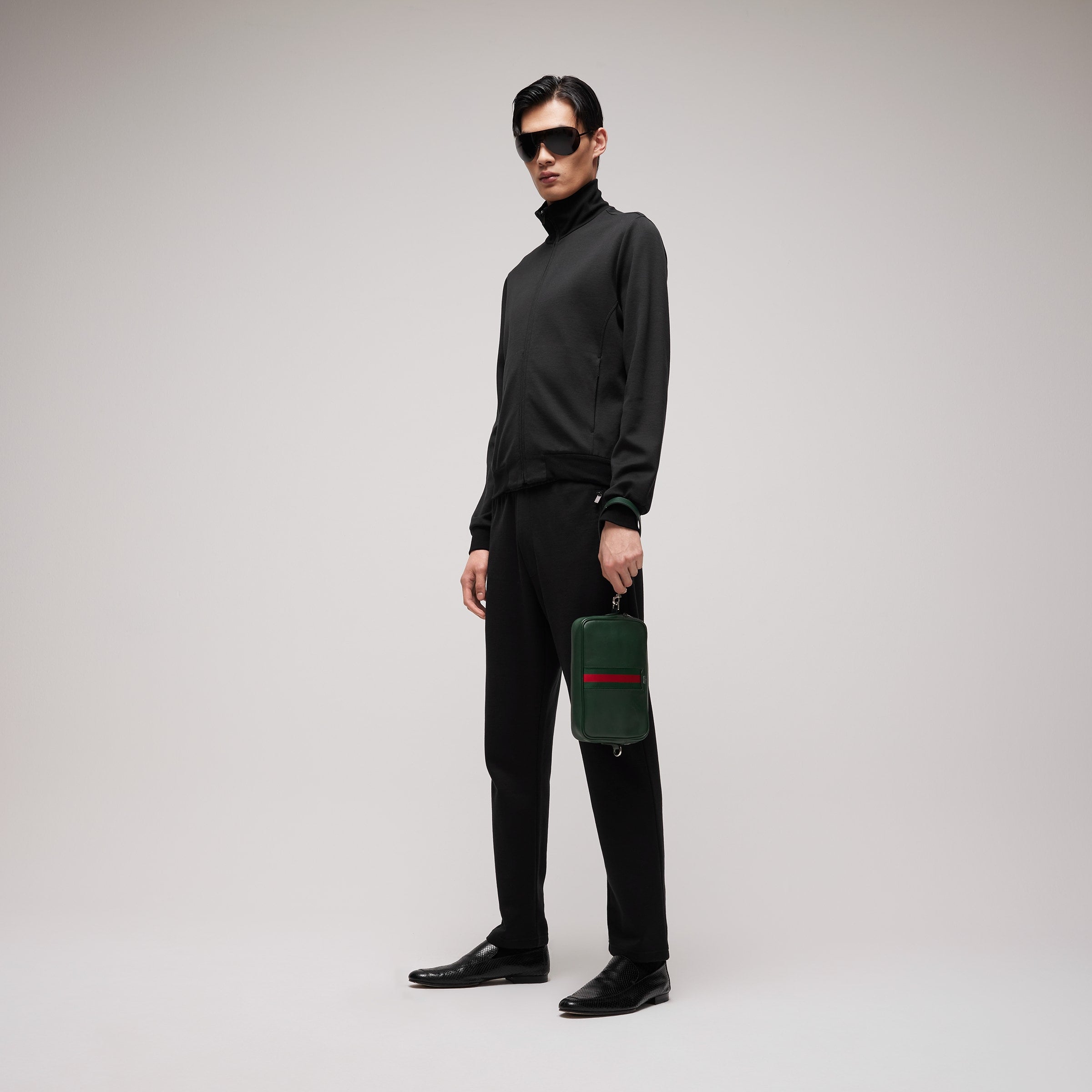 piel verde oscuro