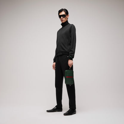 piel verde oscuro