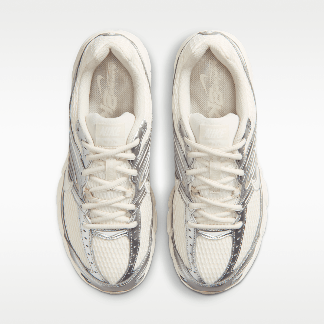 Pale Ivory/Metallic Silver/Light Orewood Brown/Sail