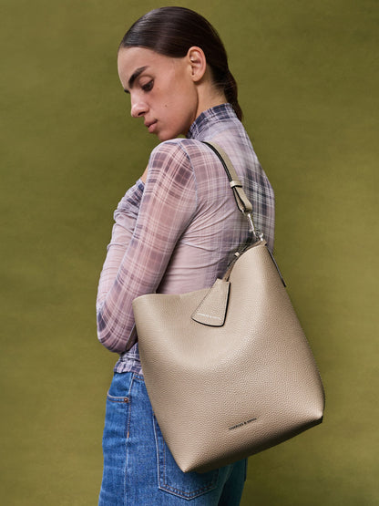 Taupe