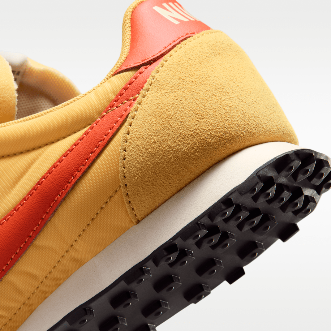Wheat Gold/Beach/Black/Picante Red