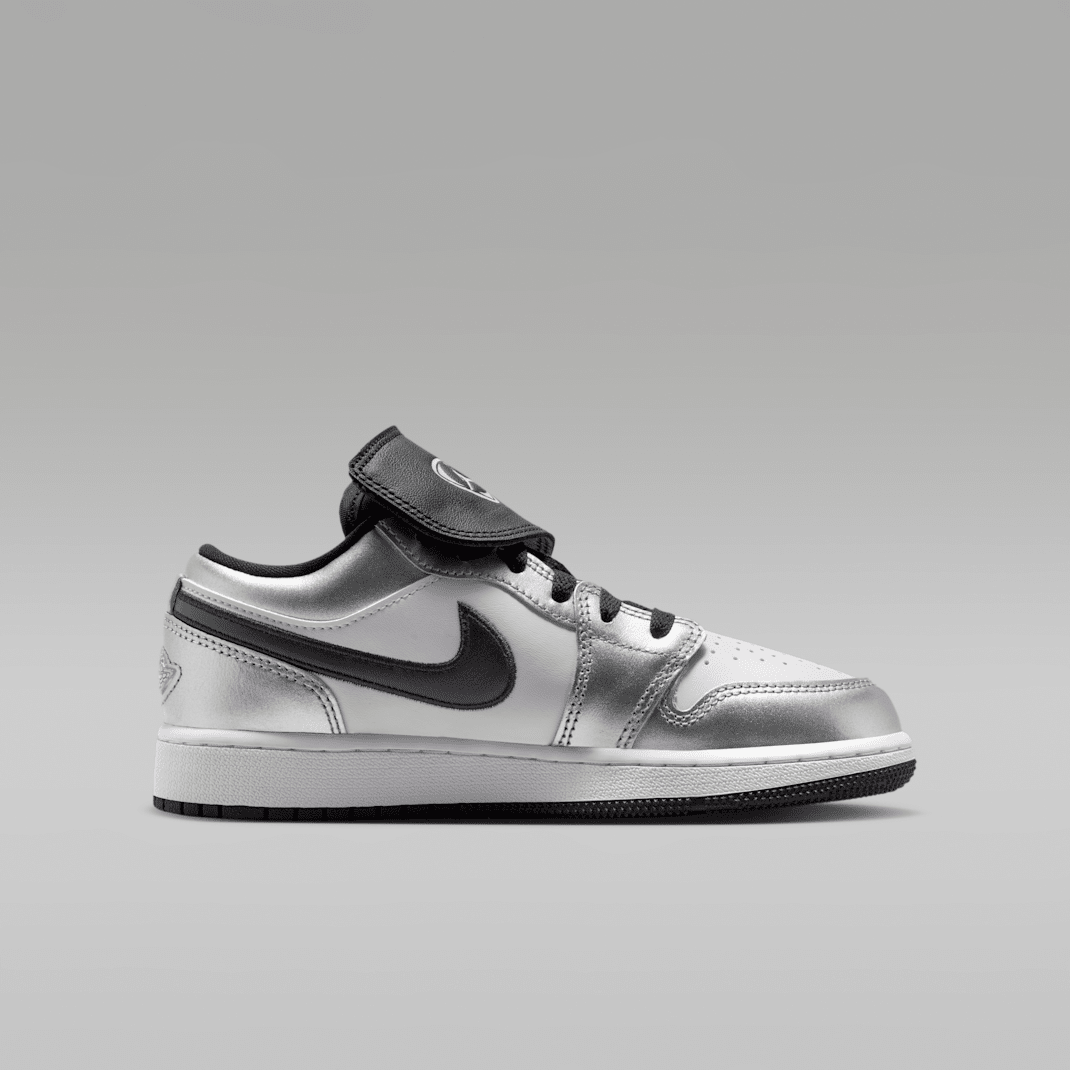 White/White/Metallic Silver/Black