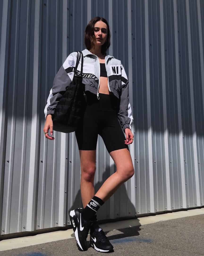 Black/Black/White