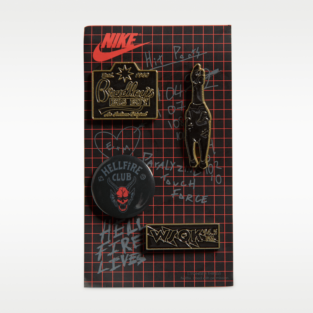 Black/Off Noir/Bright Crimson