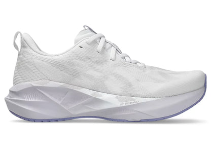 White/Lilac Hint