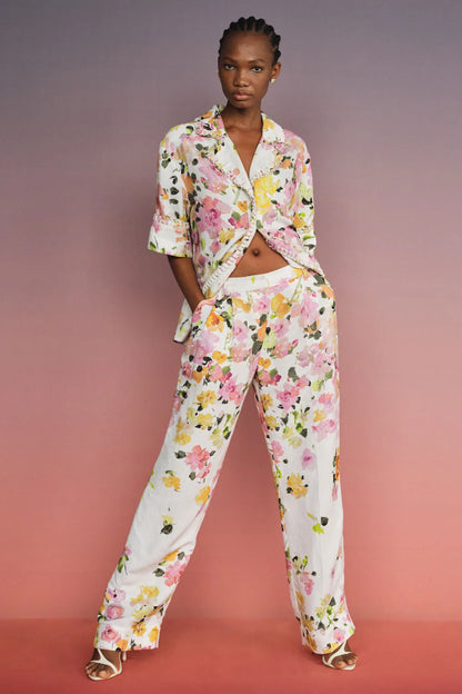 SCATTERED FLORAL