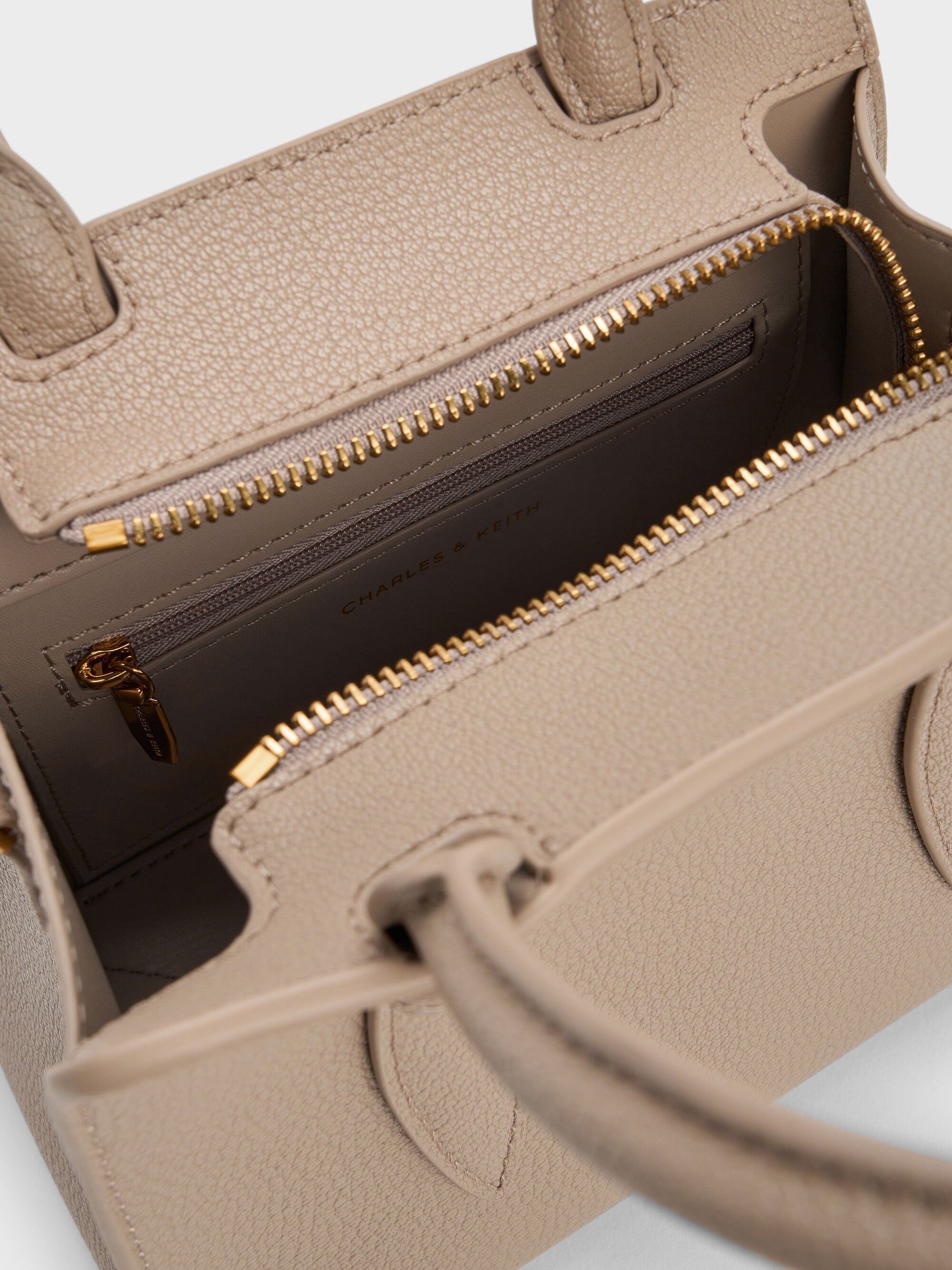 Taupe