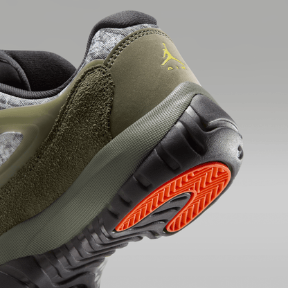 Cargo Khaki/Medium Olive/White/Bright Citron