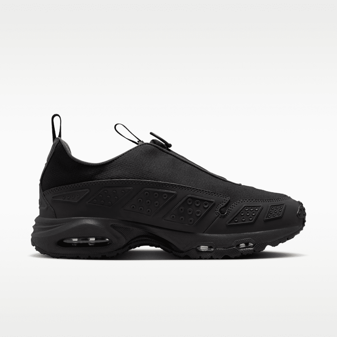 Black/Dark Smoke Grey