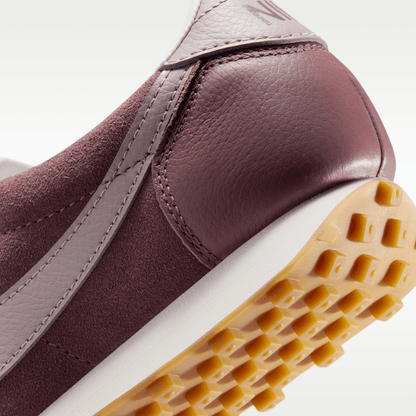 Tattoo/Sail/Gum Light Brown/Light Violet Ore