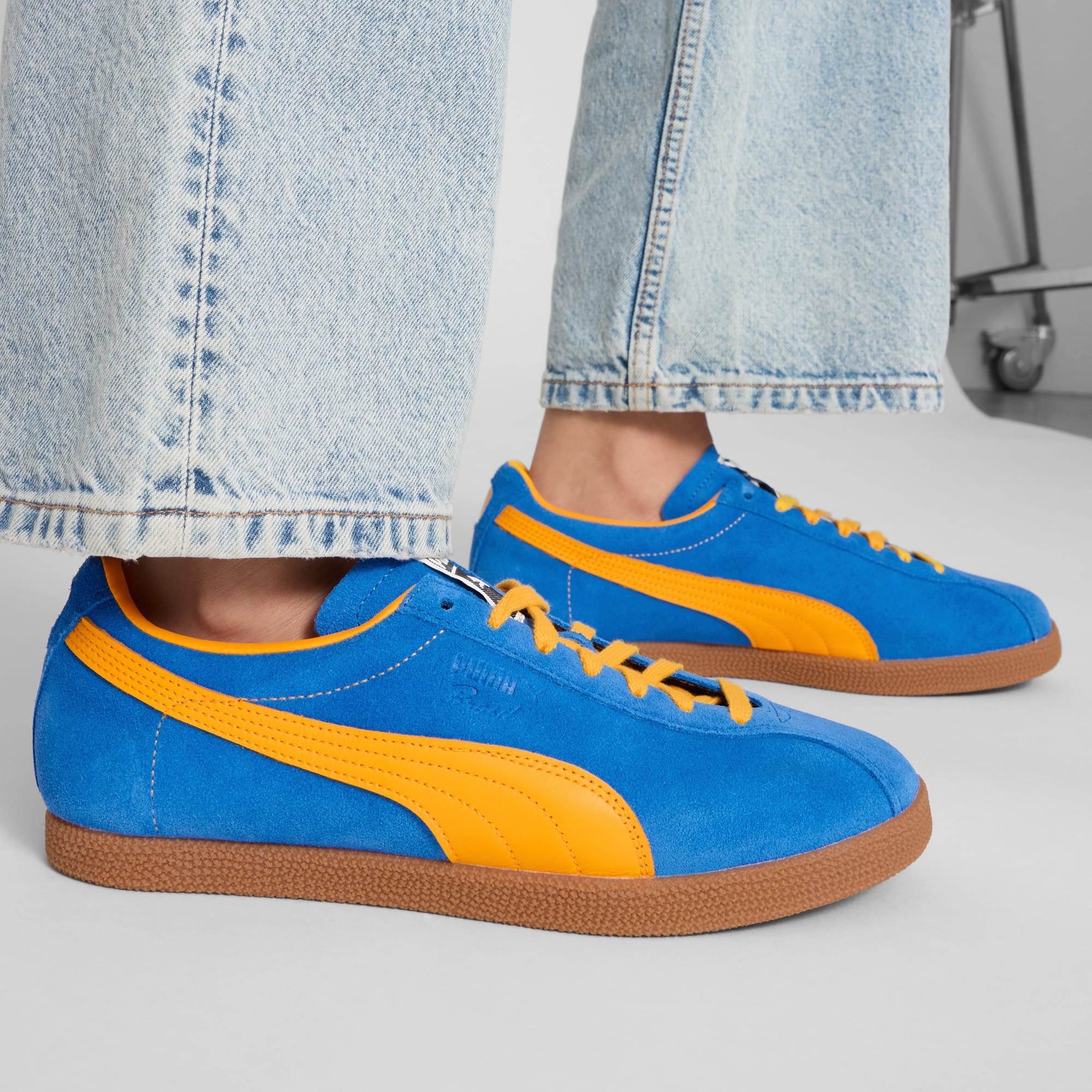 Vivid Blue-Tangerine