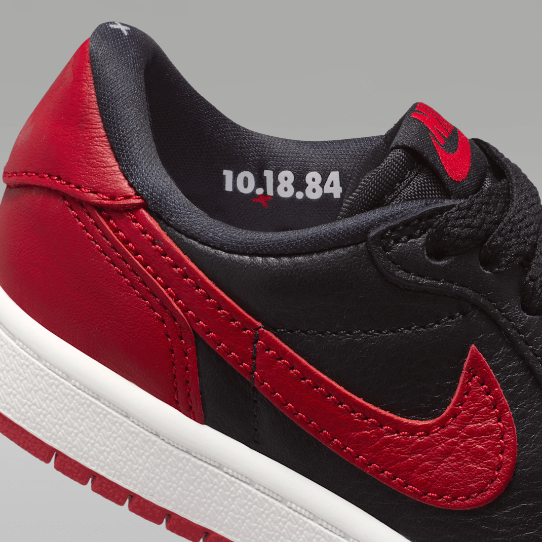 Black/Varsity Red/Summit White/Black 2