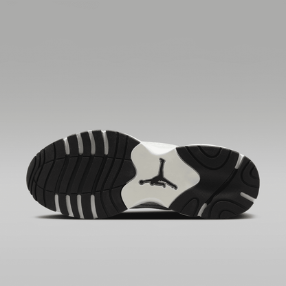 Summit White/Metallic Silver/Black