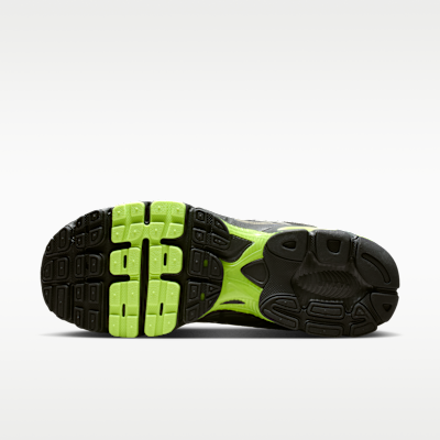 Black/Volt/Dark Smoke Grey/Metallic Pewter