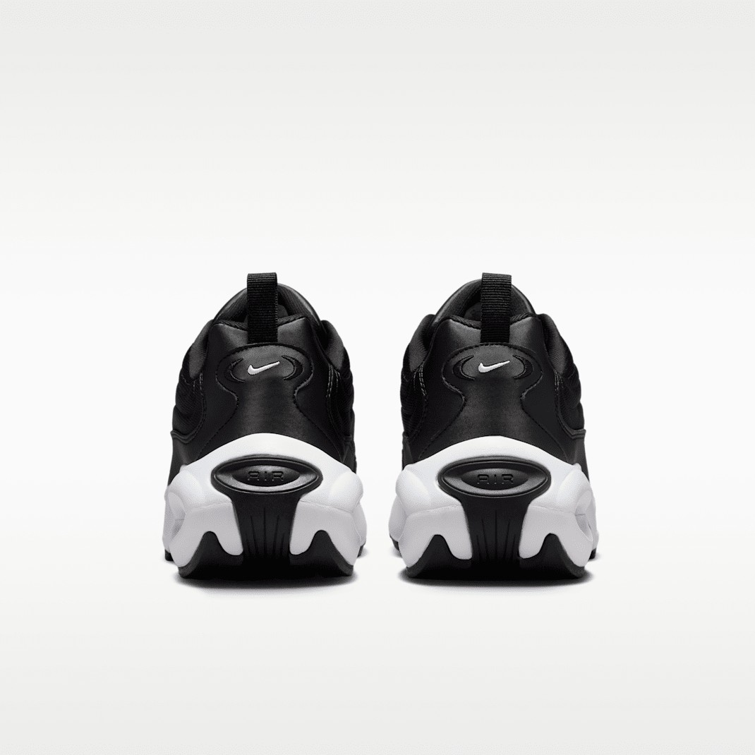 Black/White